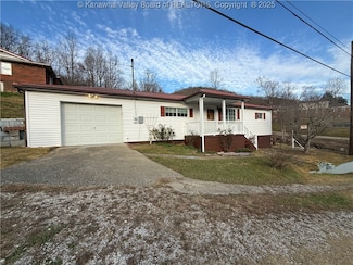 898 Thunder Rd, Chapmanville, WV 25508