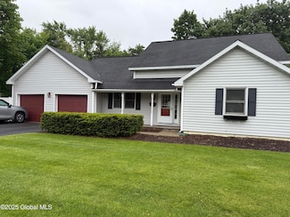 12 Graves St, Glens Falls, NY 12801