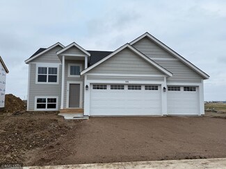 9176 27th St NE, Saint Michael, MN 55376