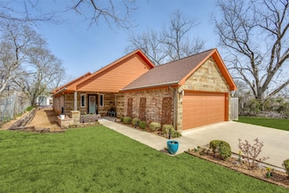 409 W Johnson St, Denison, TX 75020