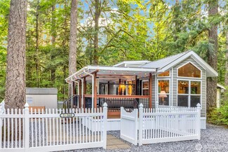 168 1 Fireside Lodge Cir, Deming, WA 98244
