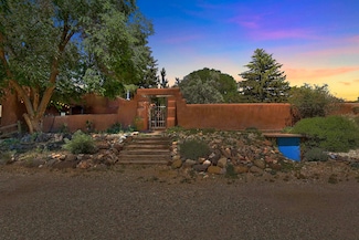 62 Valerio Rd Unit 1, Ranchos de Taos, NM 87557