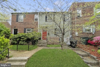 2908 Landover St, Alexandria, VA 22305