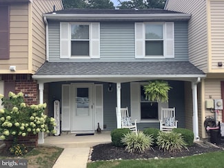 35 Waterview Ct, Marlton, NJ 08053
