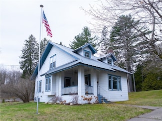 19 W Spofford Ave, Dolgeville, NY 13329