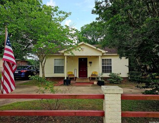 1321 E Mill St, Malvern, AR 72104