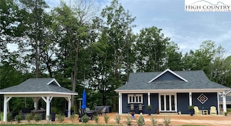 113 Laurel Branch Ct, Roaring Gap, NC 28668