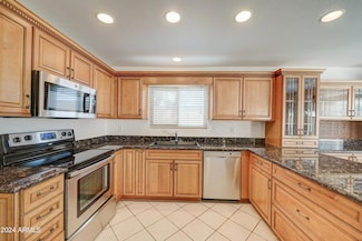 8804 E Charter Oak Dr, Scottsdale, AZ 85260