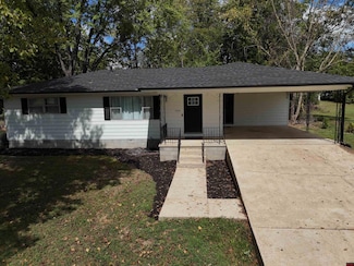 709 Walker St, Mountain Home, AR 72653