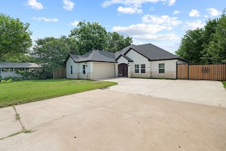 3708 Columbine Dr, Fort Worth, TX 76140