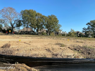 206 Leaning Oak Dr, Lafayette, LA 70508