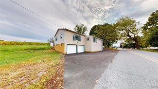 4105 Wood Dr, Walnutport, PA 18088