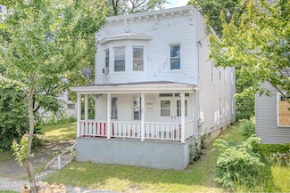 556 N Pearl St, Menands, NY 12204