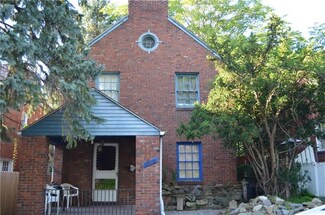 2015 Mcnary Blvd, Pittsburgh, PA 15221