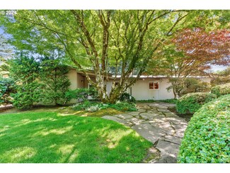 8920 SW Rosewood Way, Portland, OR 97225