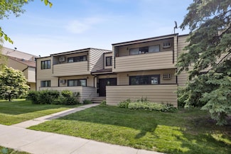 812 10th St S Unit B12, Fargo, ND 58103