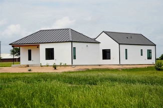 322 Vineyard View Trail, Carmine, TX 78932