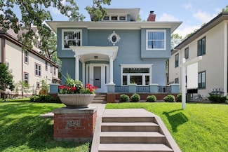 2421 W 21st St, Minneapolis, MN 55405