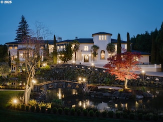 12850 Fielding Rd, Lake Oswego, OR 97034