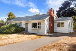 16 Gail St, Chelmsford, MA 01824