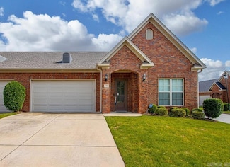 425 Valley Ranch Cir, Little Rock, AR 72223