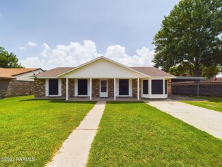 100 Marseilles Dr, Lafayette, LA 70506