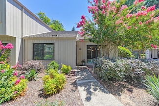 1217 Vanderbilt Way, Sacramento, CA 95825