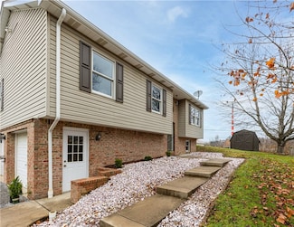 203 Charles St, Langeloth, PA 15054