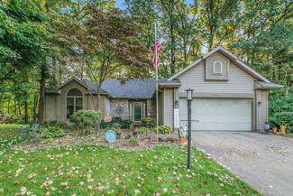 53066 Pine Brook Dr, Bristol, IN 46507