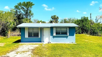 1406 Coral Ridge Dr, Punta Gorda, FL 33950