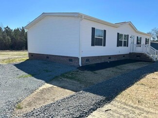 3236 N McCullen Rd, Faison, NC 28341