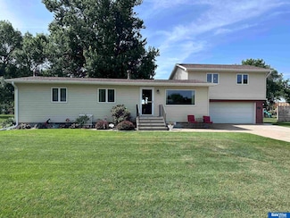 128 Mark St, Aurora, NE 68818