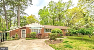 115 Mistletoe Dr, Newport News, VA 23606