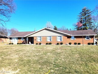 460 S Samuel Dr, Zanesville, OH 43701