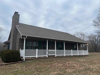 3588 Phillips Rd, Boonville, IN 47601