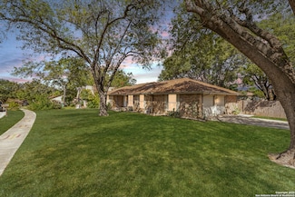 4023 Bentway St, San Antonio, TX 78217