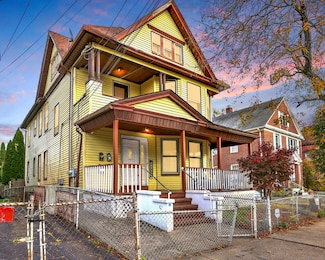 696 Kossuth St Unit 698, Bridgeport, CT 06608