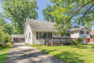1736 Westwood Dr NW, Warren, OH 44485