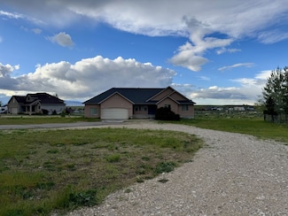 748 Eastlake Dr, Spring Creek, NV 89815