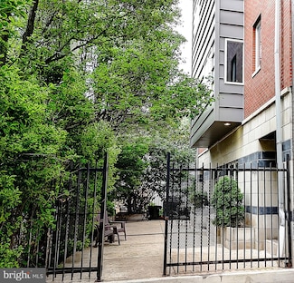 1426 Kenilworth St, Philadelphia, PA 19146