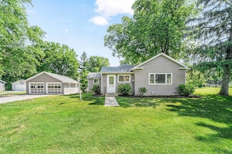 303 N Church St, Millington, IL 60537