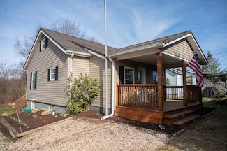 69 Carwick Rd, Rimersburg, PA 16248