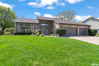 2504 Country Club Dr, Springfield, IL 62704
