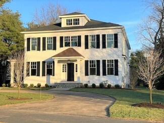 85 Benvenue St, Wellesley, MA 02482
