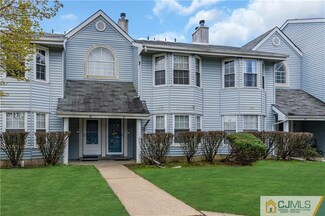 45 Tanglewood Ct, Monmouth Junction, NJ 08852