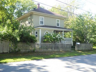 47 Central Ave, Peaks Island, ME 04108