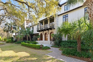 1913 Dixon Ln, Saint Simons Island, GA 31522