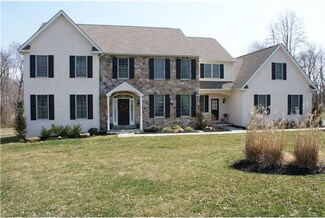 1007 Birchwood Ln, Glen Mills, PA 19342