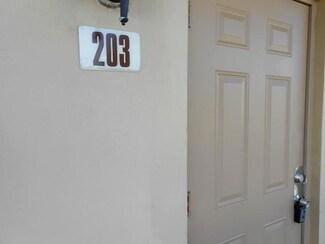 5001 W Oakland Park Blvd Unit 203, Lauderdale Lakes, FL 33313