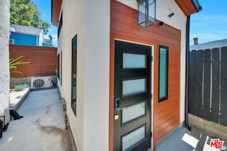 1940 N Avenue 51, Los Angeles, CA 90042